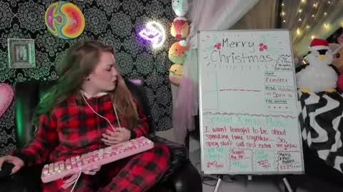 ArtsyHeartsyy online show from December 2024 02:01:02 AM