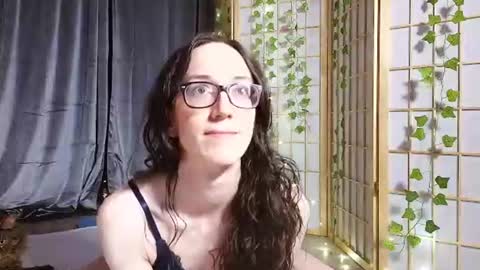 Snapshot of peach_biscuit chatting on August 2026 03:42:01 AM Jane online show from August 2026 03:42:01 AM