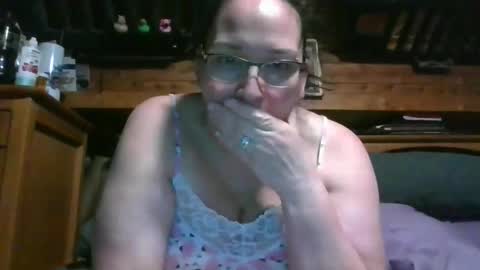 Snapshot of peachtree197 chatting on March 2026 04:08:01 AM peachtree197 online show from March 2026 04:08:01 AM