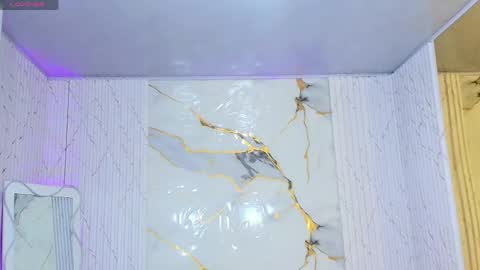 peachy_tay online show from June 2026 11:35:01 AM