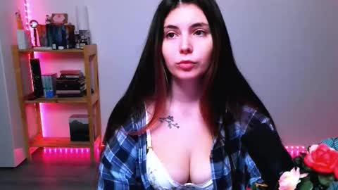 Peachy online show from October 2025 02:33:01 AM