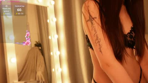 Chloe online show from April 2026 02:23:02 PM