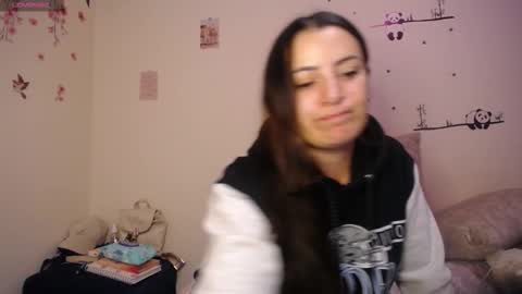 Pearl online show from November 2025 04:12:01 AM