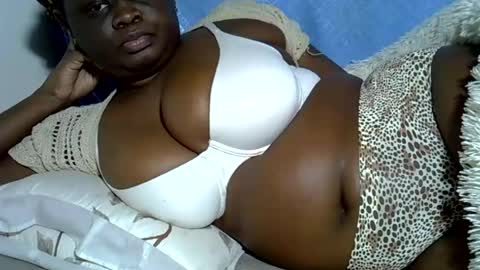Snapshot of pearl_33 chatting on June 2026 03:22:01 PM Keci online show from June 2026 03:22:01 PM