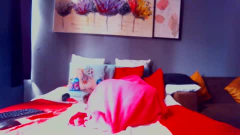 Pearl online show from February 2025 08:49:01 AM