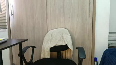 pecsblack888 online show from April 2026 02:21:01 PM