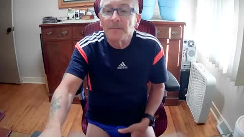 Snapshot of peepingmale chatting on December 2024 08:05:01 PM peepingmale online show from December 2024 08:05:01 PM