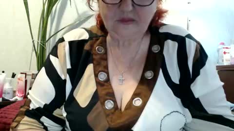 Snapshot of peggysoft chatting on June 2026 04:55:01 PM PeggySoft online show from June 2026 04:55:01 PM