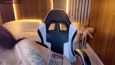 Snapshot of peige_tx chatting on November 2025 01:00:01 PM peige_tx online show from November 2025 01:00:01 PM