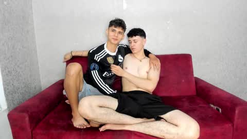 Snapshot of pelusos_mens chatting on November 2025 01:55:01 PM CAIN-19 ALLEN-18 RONALD-18 AUSTIN-18 MOD DANTE online show from November 2025 01:55:01 PM