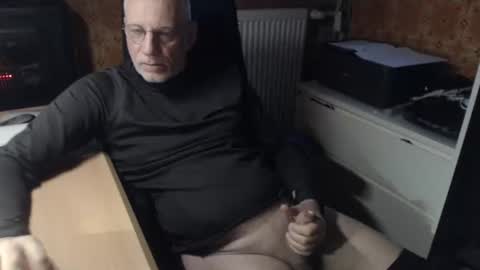 Pemue65 online show from March 2026 05:44:01 AM