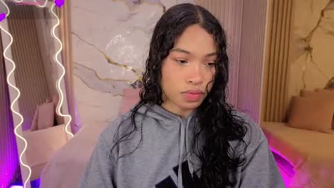 penelope online show from April 2026 03:15:01 AM