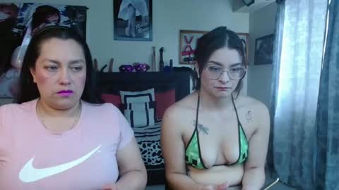 Snapshot of penelopeandmarilyn chatting on June 2026 02:16:01 PM Penelope and my girlfriend Marilyn online show from June 2026 02:16:01 PM