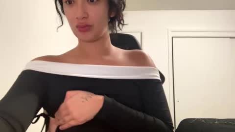 penelopeinwonderland online show from November 2025 01:39:02 AM