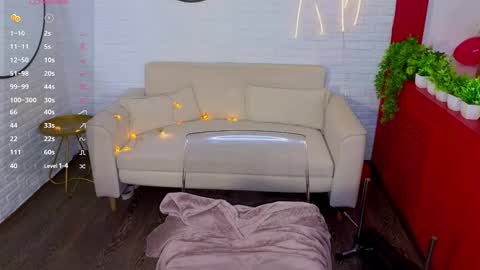 Hi  Im Peneloppa online show from March 2026 12:06:01 AM