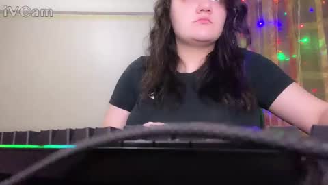 Snapshot of penny_perry chatting on December 2024 06:14:01 PM penny_perry online show from December 2024 06:14:01 PM