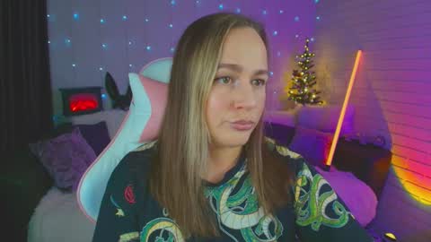 Dia  online show from December 2024 06:28:02 PM