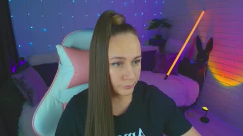 Dia  online show from September 2025 06:30:01 PM