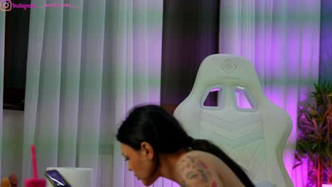 Dee online show from March 2026 07:28:02 PM