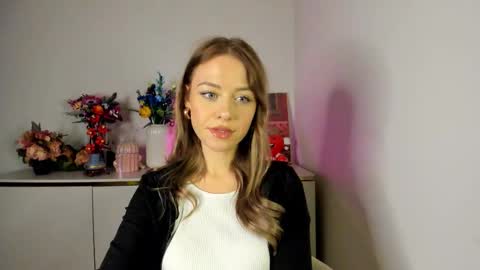 Cindy online show from December 2025 06:30:02 AM