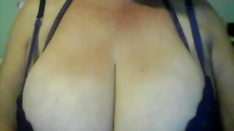 Snapshot of perlita070822 chatting on July 2026 01:41:02 AM perlita070822 online show from July 2026 01:41:02 AM