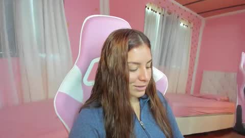 Marie online show from October 2025 02:07:01 PM