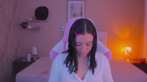 Marie online show from April 2026 11:57:02 AM