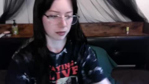 Persephone online show from November 2025 09:20:02 AM