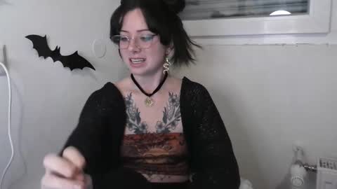 Persephone online show from December 2025 08:23:01 AM