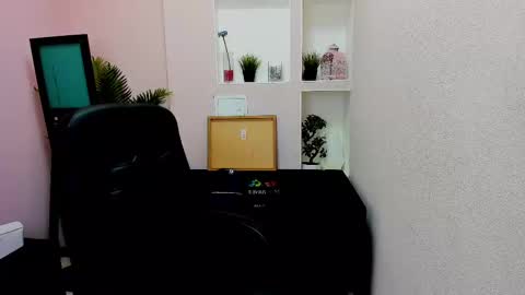 horror flying on the wings of the night.... online show from February 2025 05:50:02 AM