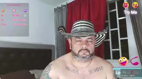Snapshot of perverseveteranmanxxx chatting on May 2026 01:11:02 AM Carlos online show from May 2026 01:11:02 AM