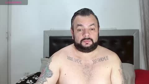 Snapshot of perverseveteranmanxxx chatting on June 2026 05:03:02 AM Carlos online show from June 2026 05:03:02 AM