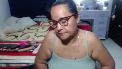 Snapshot of pervert_mommy_x chatting on April 2026 10:08:01 AM SAMY online show from April 2026 10:08:01 AM
