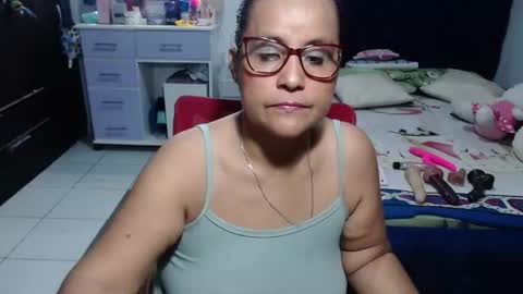 Snapshot of pervert_mommy_x chatting on June 2026 09:51:01 AM SAMY online show from June 2026 09:51:01 AM