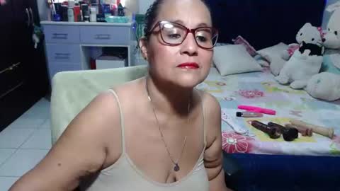 Snapshot of pervert_mommy_x chatting on July 2026 09:40:01 AM SAMY online show from July 2026 09:40:01 AM
