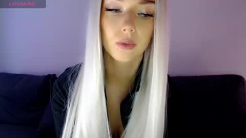 Snapshot of pervyblonde chatting on December 2024 11:22:01 AM Isabella online show from December 2024 11:22:01 AM