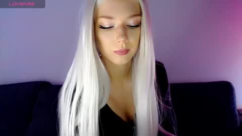 Snapshot of pervyblonde chatting on January 2025 08:04:02 AM Isabella online show from January 2025 08:04:02 AM