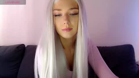 Snapshot of pervyblonde chatting on February 2025 09:56:02 AM Isabella online show from February 2025 09:56:02 AM
