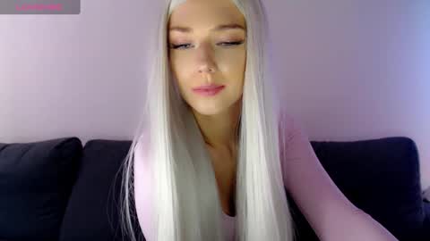 Snapshot of pervyblonde chatting on February 2025 01:00:02 PM Isabella online show from February 2025 01:00:02 PM
