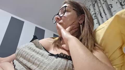 Lisa -  online show from January 2025 06:49:01 PM