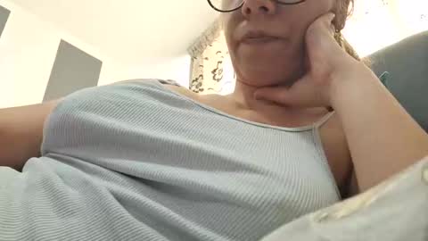 Lisa -  online show from February 2025 10:34:01 AM