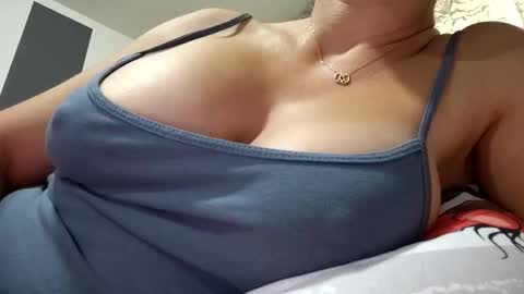 Lisa -  online show from November 2025 11:25:02 AM