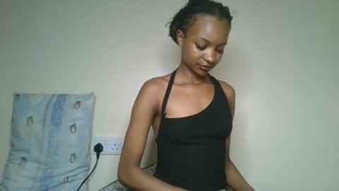 Snapshot of petal_palette chatting on June 2026 09:05:02 PM Lolly online show from June 2026 09:05:02 PM