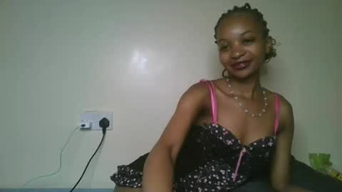 Snapshot of petal_palette chatting on July 2026 05:25:02 AM Lolly online show from July 2026 05:25:02 AM