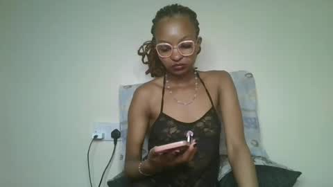 Snapshot of petal_palette chatting on July 2026 05:28:02 PM Lolly online show from July 2026 05:28:02 PM