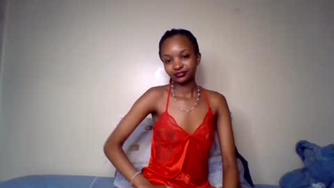 Snapshot of petal_palette chatting on July 2026 04:04:02 AM Lolly online show from July 2026 04:04:02 AM