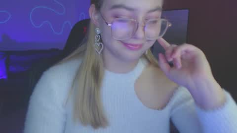 Snapshot of petalkiss chatting on October 2025 05:15:02 PM petalkiss online show from October 2025 05:15:02 PM