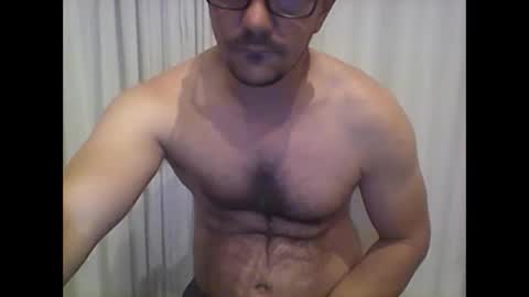 Snapshot of peter_7776 chatting on February 2025 04:39:02 AM peter online show from February 2025 04:39:02 AM