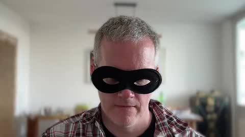 petforyou23 online show from April 2026 05:32:02 PM