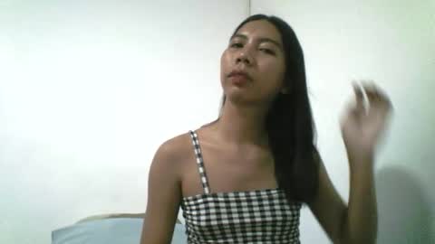 Yuriee online show from June 2026 11:16:01 PM